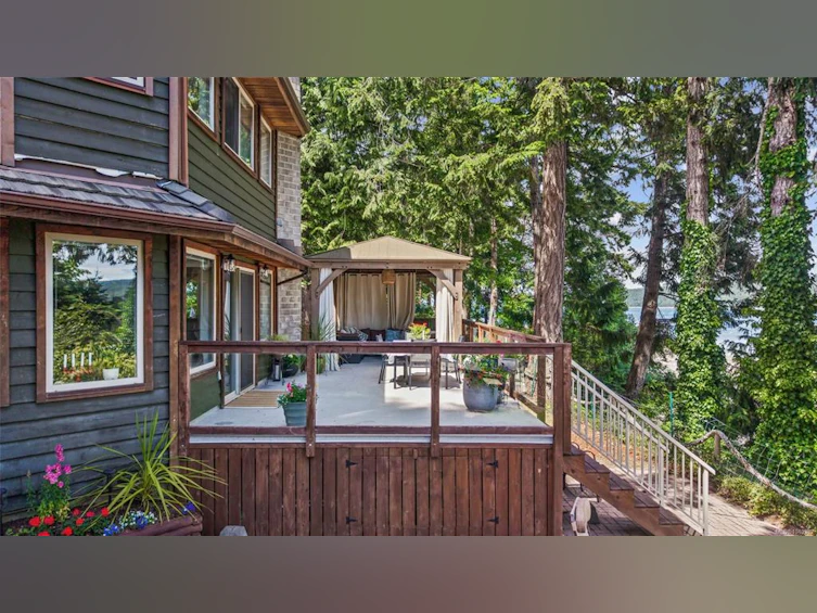 7764 Ships Point Road, Fanny Bay, BC, V0R 1W0 - 66