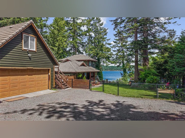 7764 Ships Point Road, Fanny Bay, BC, V0R 1W0 - 71