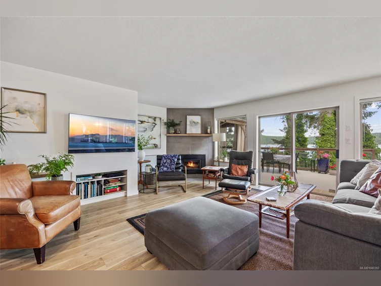 7764 Ships Point Road, Fanny Bay, BC, V0R 1W0 - 47