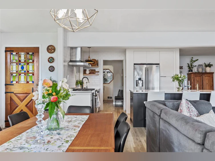 7764 Ships Point Road, Fanny Bay, BC, V0R 1W0 - 45