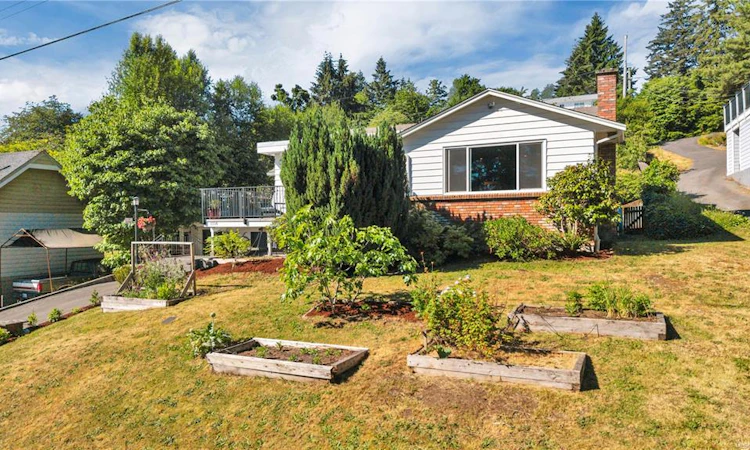1116 2nd Avenue
