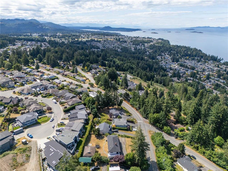 5395 Lost Lake Road, Nanaimo, BC, V9T 5E7 - 55