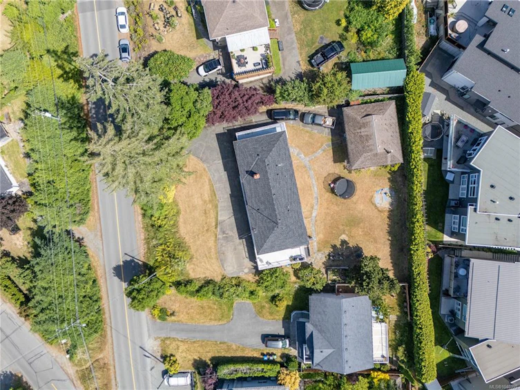 5395 Lost Lake Road, Nanaimo, BC, V9T 5E7 - 53