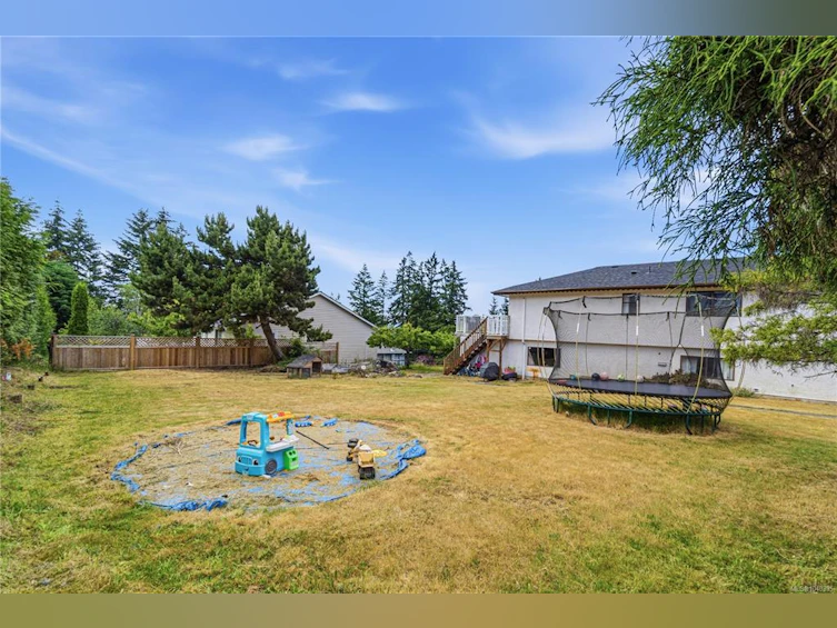 5395 Lost Lake Road, Nanaimo, BC, V9T 5E7 - 41