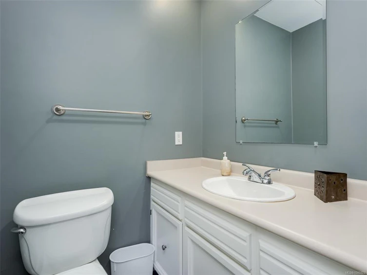 4482 Emily Carr Drive, Saanich, BC, V8X 2N6 - 19