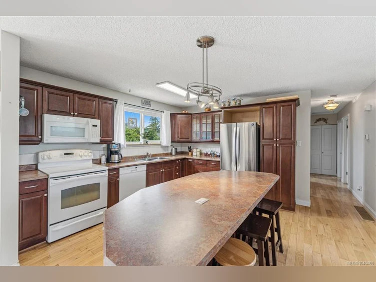 2671 Beaver Creek Crescent, Nanaimo, BC, V9T 3K3 - 5