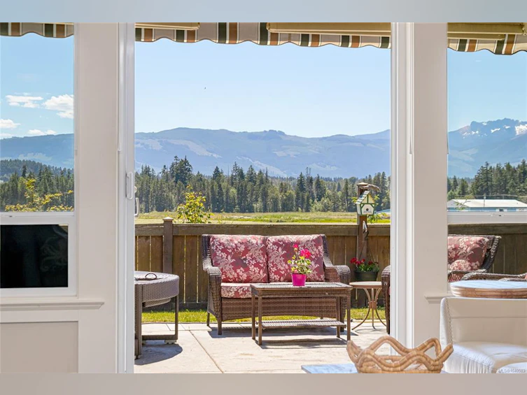 497 Ridgefield Drive, French Creek, BC, V9P 0E2 - 8