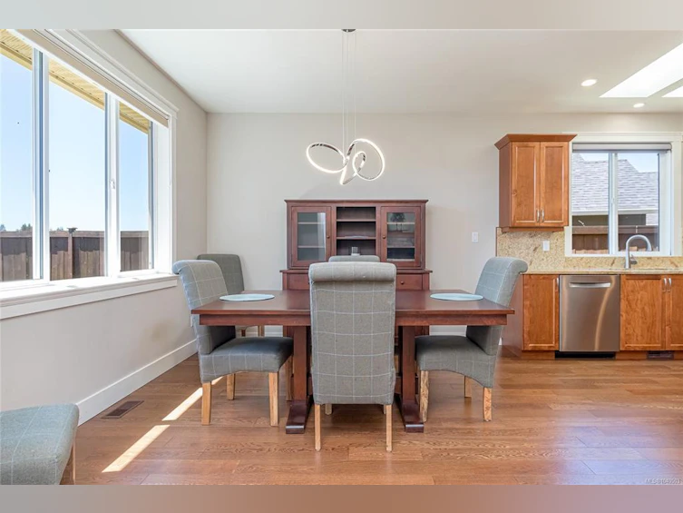497 Ridgefield Drive, French Creek, BC, V9P 0E2 - 11