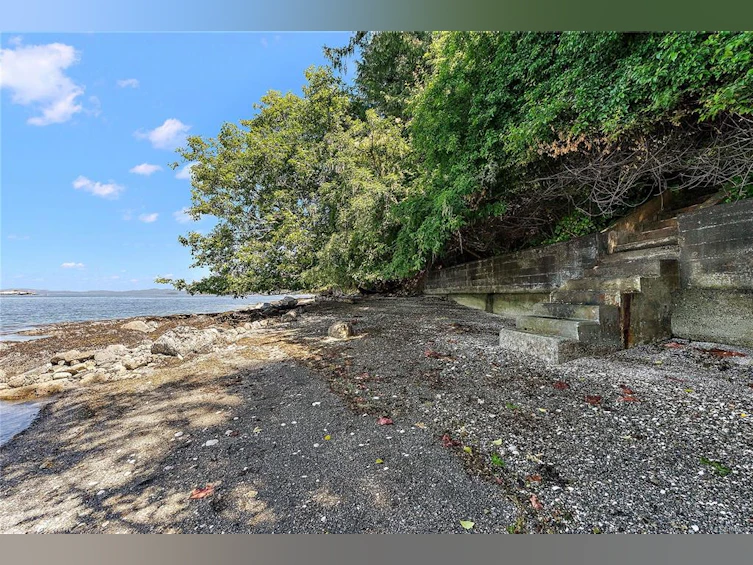 1356 Lands End Road, North Saanich, BC, V8L 5K1 - 10