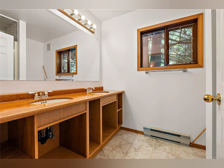 1356 Lands End Road, North Saanich, BC, V8L 5K1 - 29
