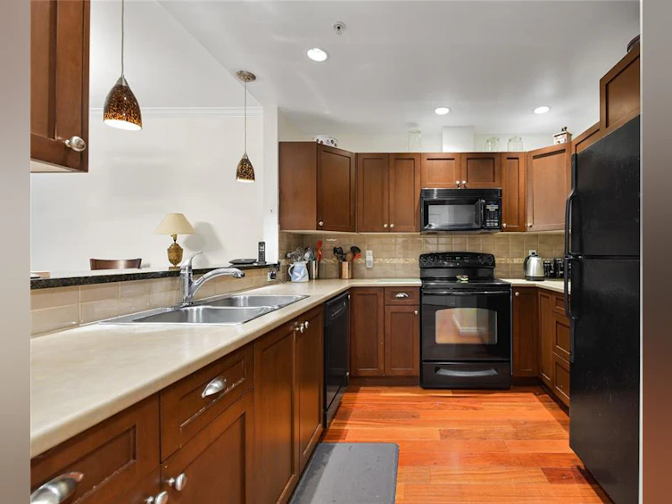 205-125 Aldersmith Place, View Royal, BC, V9A 7M7 - 8