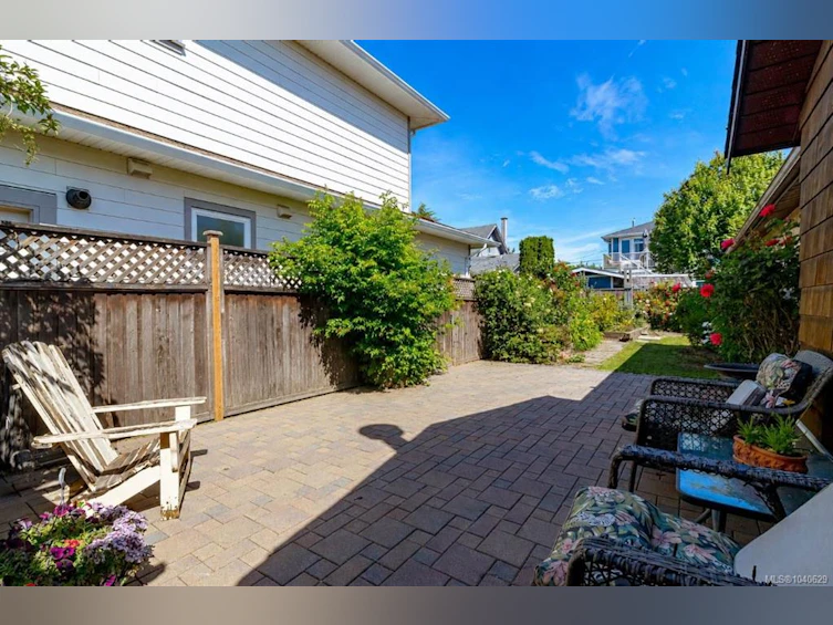 9960 Swiftsure Place, Sidney, BC, V8L 4E4 - 24