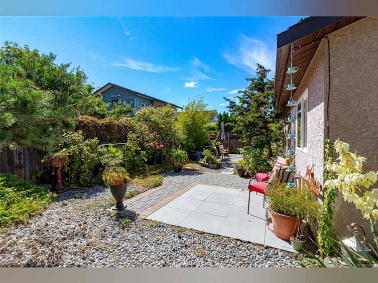 9960 Swiftsure Place, Sidney, BC, V8L 4E4 - 28