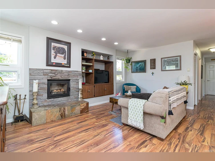 9960 Swiftsure Place, Sidney, BC, V8L 4E4 - 6