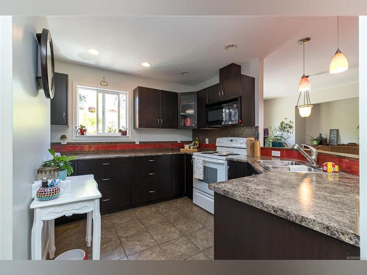 9960 Swiftsure Place, Sidney, BC, V8L 4E4 - 13