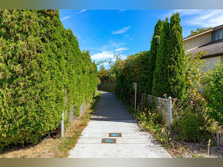 9960 Swiftsure Place, Sidney, BC, V8L 4E4 - 36