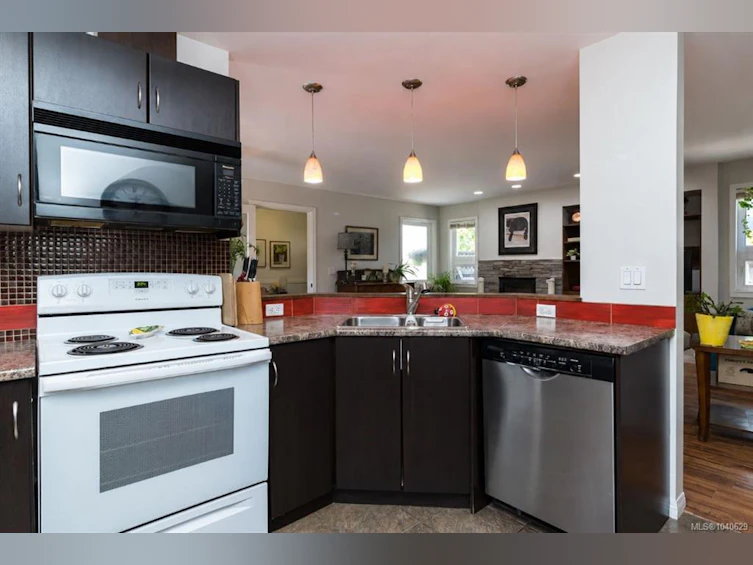 9960 Swiftsure Place, Sidney, BC, V8L 4E4 - 14