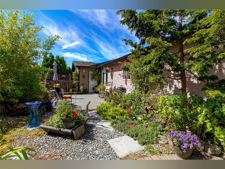 9960 Swiftsure Place, Sidney, BC, V8L 4E4 - 30
