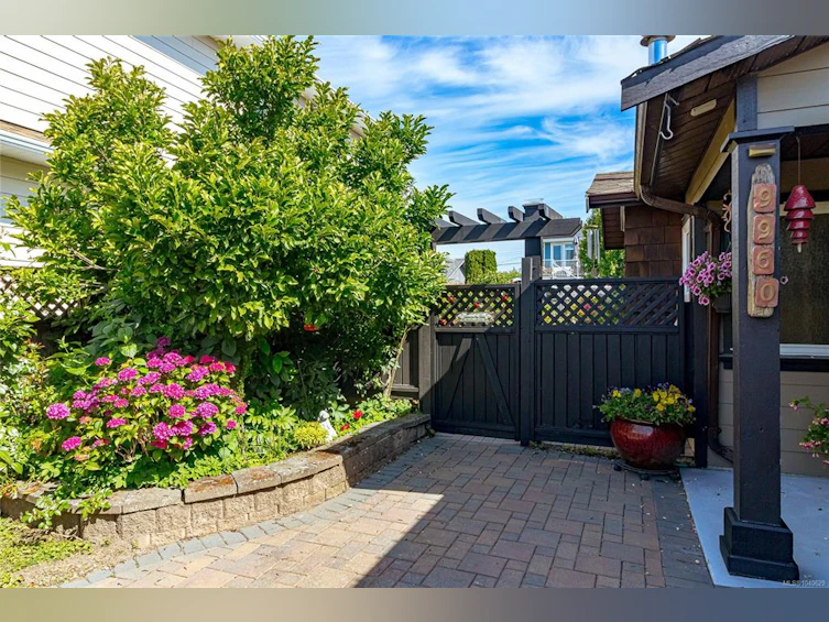 9960 Swiftsure Place, Sidney, BC, V8L 4E4 - 23