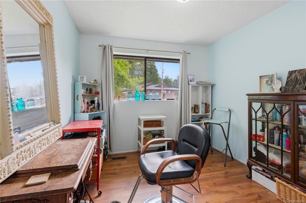 1550 Larch Road, Ucluelet, BC, V0R 3A0 - 13