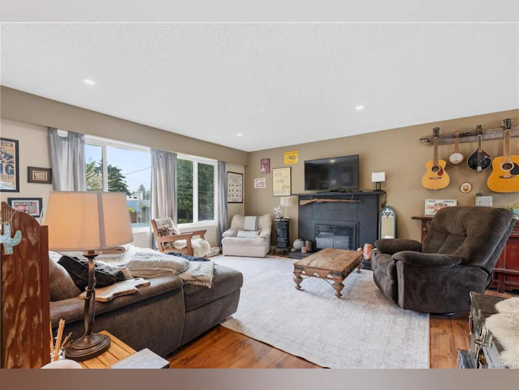 1550 Larch Road, Ucluelet, BC, V0R 3A0 - 4