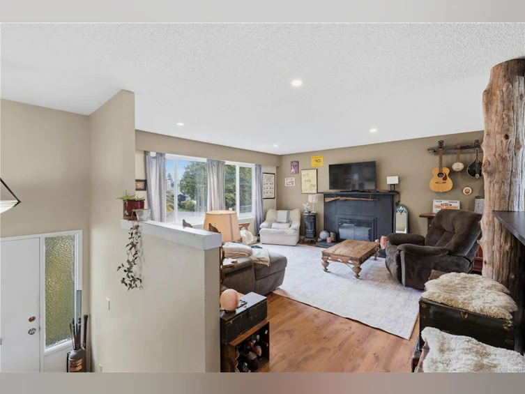 1550 Larch Road, Ucluelet, BC, V0R 3A0 - 3