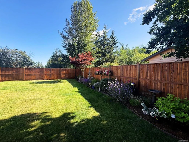 844 Mulholland Drive, French Creek, BC, V9P 1Z5 - 2