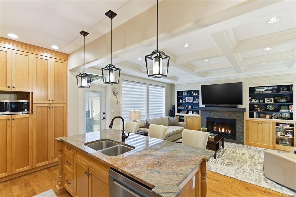 844 Mulholland Drive, French Creek, BC, V9P 1Z5 - 18