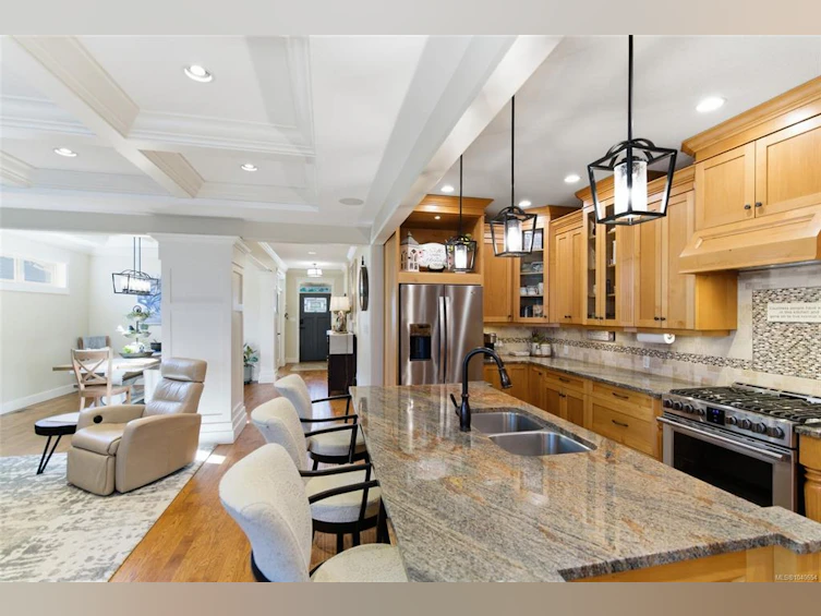 844 Mulholland Drive, French Creek, BC, V9P 1Z5 - 15