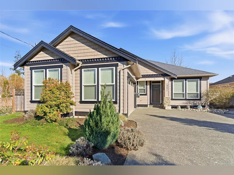 844 Mulholland Drive, French Creek, BC, V9P 1Z5 - 44
