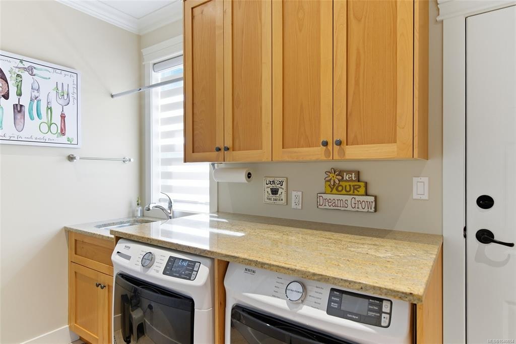844 Mulholland Drive, French Creek, BC, V9P 1Z5 - 36
