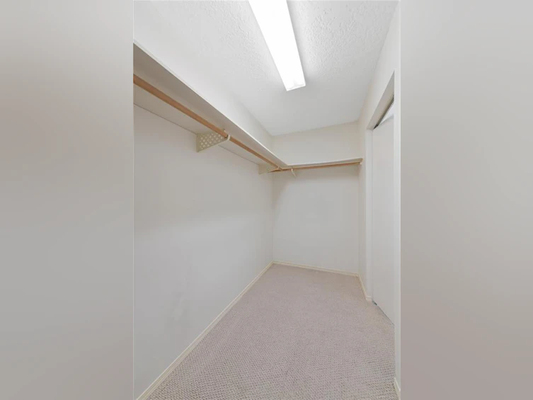 301-2490 Bevan Avenue, Sidney, BC, V8L 5C6 - 24