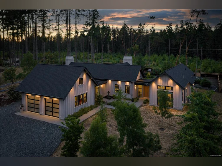 1175 Evergreen Way, Errington, BC, V9P 2B1