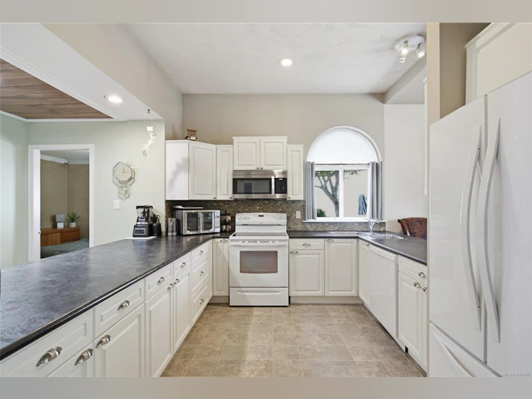 30-677 Bunting Place, Comox, BC, V9M 3S1 - 4