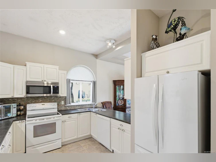 30-677 Bunting Place, Comox, BC, V9M 3S1 - 10
