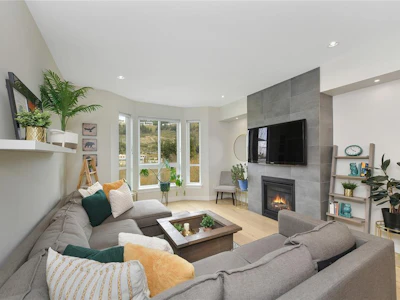 2826 Turnstyle Crescent - 4