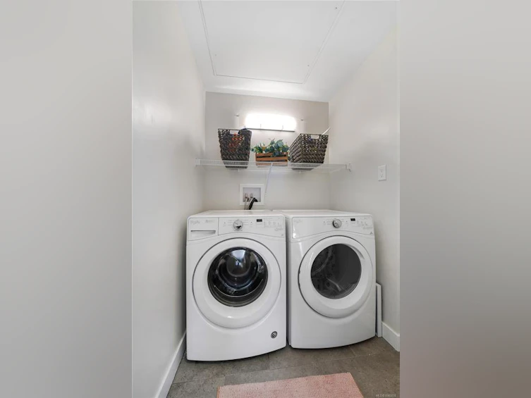 2826 Turnstyle Crescent, Langford, BC, V9B 0T8 - 41