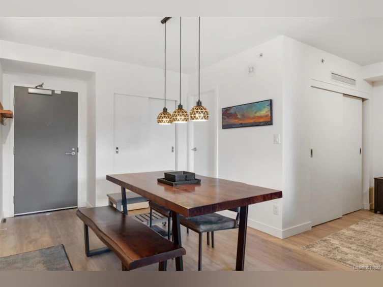 401-845 Johnson Street, Victoria, BC, V8W 0G3 - 8