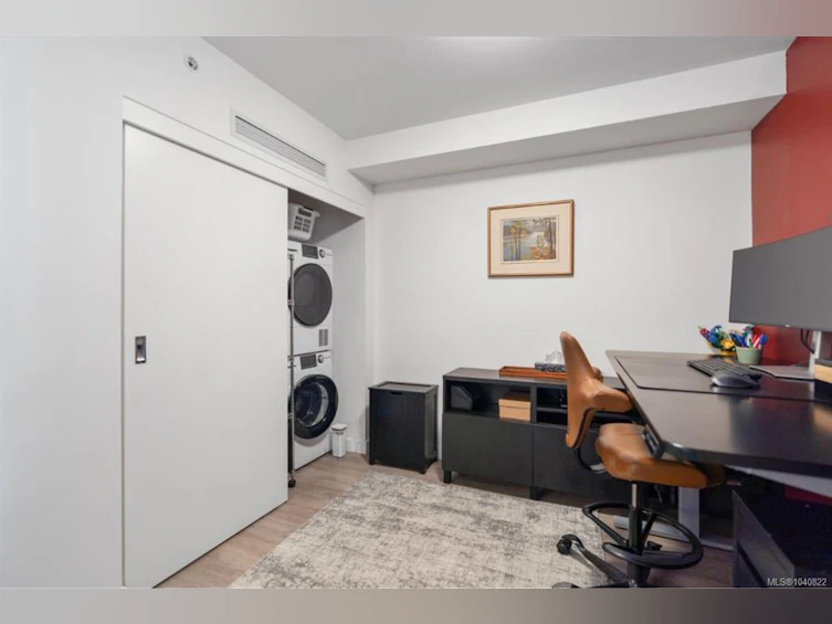 401-845 Johnson Street, Victoria, BC, V8W 0G3 - 18