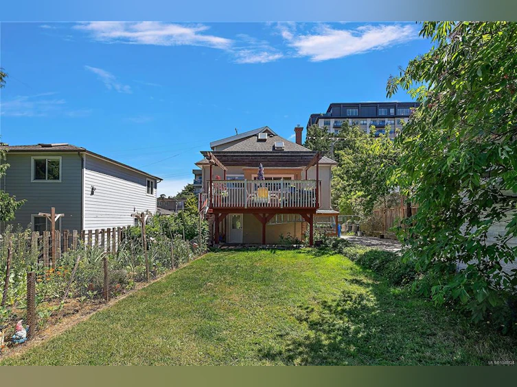 626 Constance Avenue, Esquimalt, BC, V9A 6N7 - 28