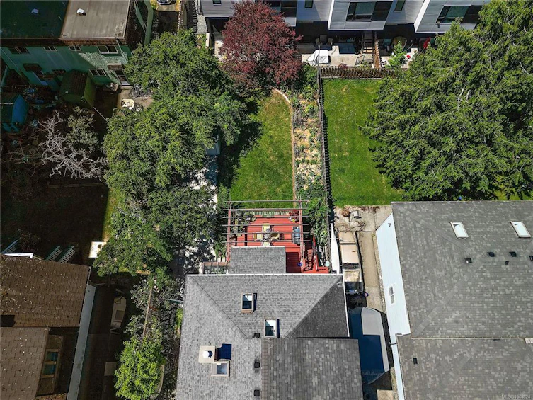 626 Constance Avenue, Esquimalt, BC, V9A 6N7 - 33
