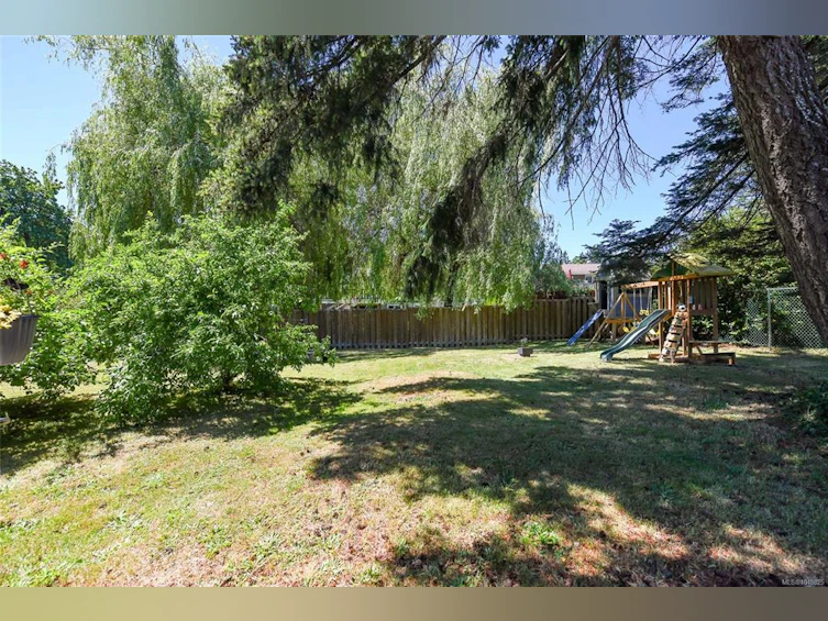605 Pritchard Road, Comox, BC, V9M 3J1 - 5
