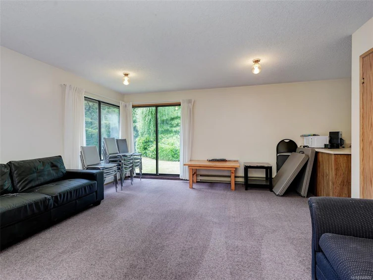 111-3215 Alder Street, Saanich, BC, V8X 1P3 - 20