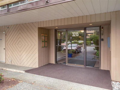 111-3215 Alder Street - 2