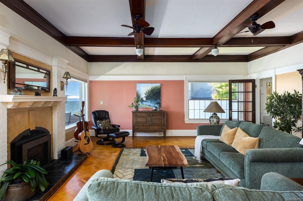 1821 Hollywood Crescent, Victoria, BC, V8S 1J2 - 18