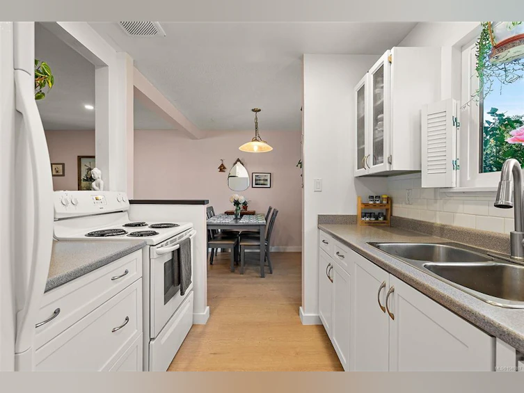 10-7675 East Saanich Road, Central Saanich, BC, V8M 1L9 - 5