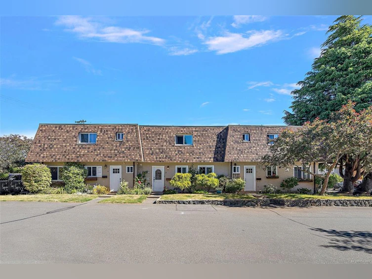 10-7675 East Saanich Road, Central Saanich, BC, V8M 1L9 - 2