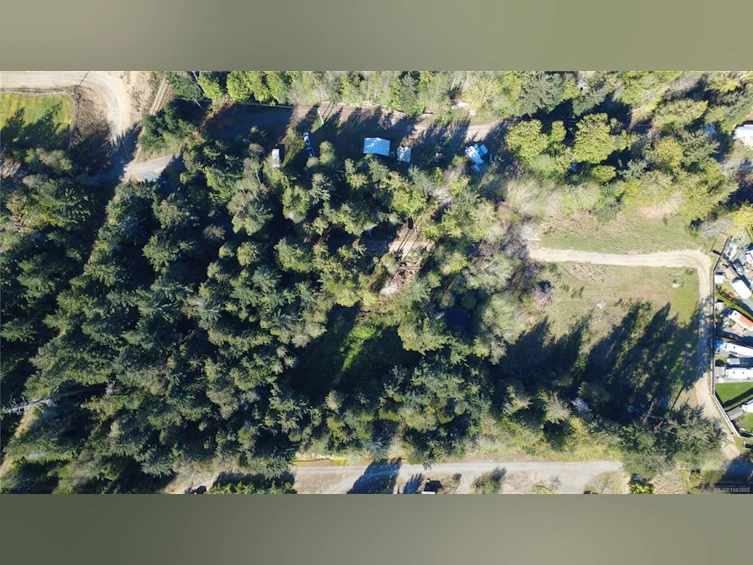 B-6050 Island Highway, Qualicum Beach, BC, V9K 2E1 - 10