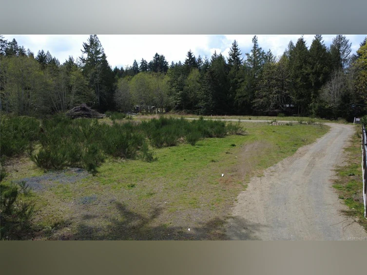 B-6050 Island Highway, Qualicum Beach, BC, V9K 2E1 - 13