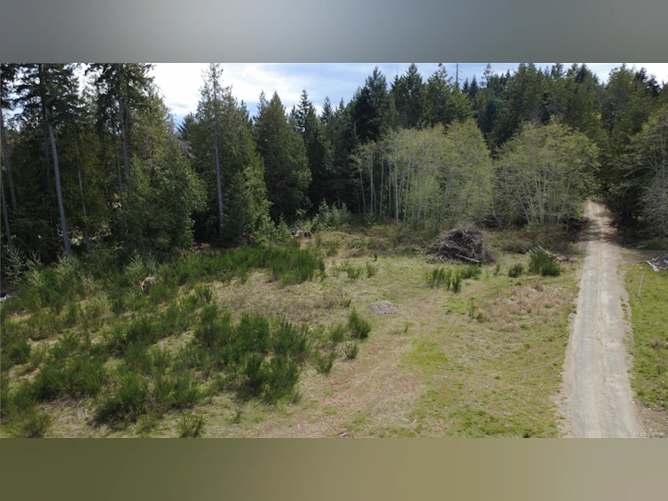 B-6050 Island Highway, Qualicum Beach, BC, V9K 2E1 - 16